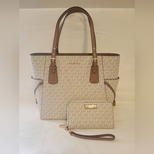 Michael Kors Vanilla Voyager East West Tote w/ Wallet